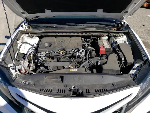 4T1G11AK1MU529288 - 2021 TOYOTA CAMRY SE WHITE photo 11