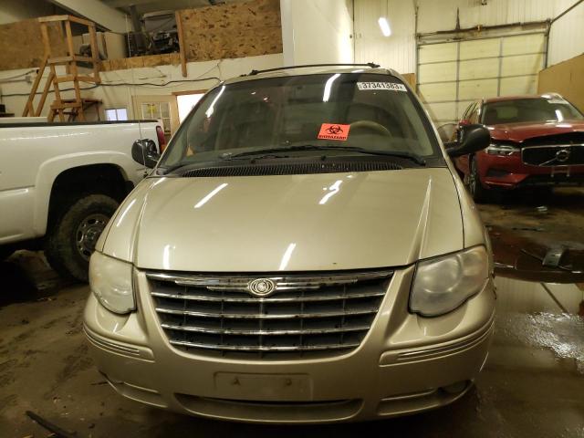 2C4GP54L15R145329 - 2005 CHRYSLER TOWN & COU TOURING თაფლისფერი ფოტო 5