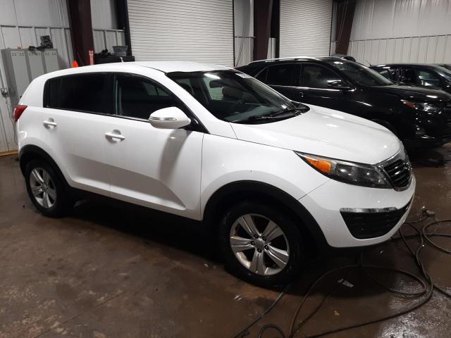 KNDPB3A20C7181042 - 2012 KIA SPORTAGE BASE WHITE photo 4