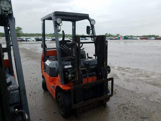 86442 - 2004 TOYOTA FORKLIFT  photo 1