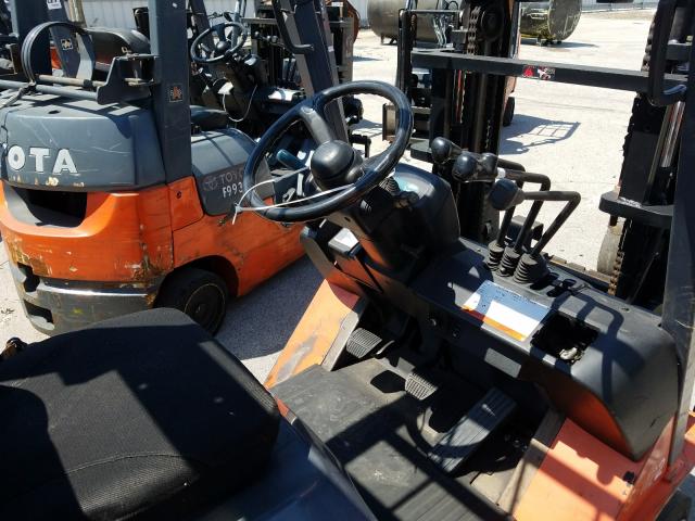 87277 - 2004 TOYOTA FORKLIFT  photo 5