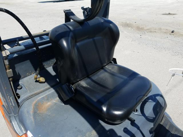 43202 - 2013 TOYOTA FORKLIFT  photo 6