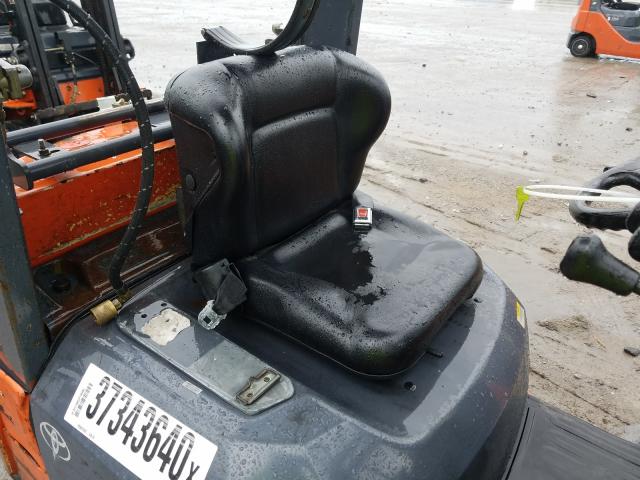 87304 - 2004 TOYOTA FORKLIFT  photo 6