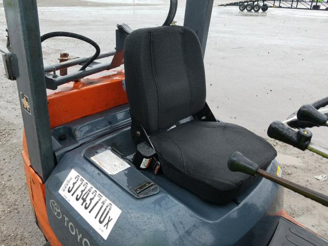 84892 - 2004 TOYOTA FORKLIFT  photo 6