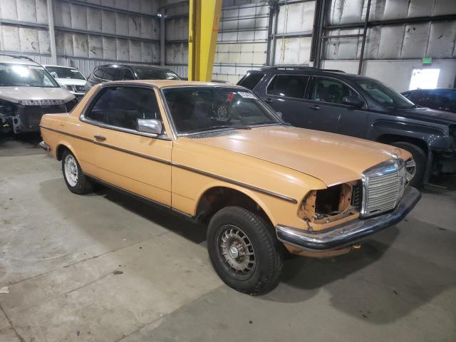 12304310006813 - 1978 MERCEDES-BENZ 230 ORANGE photo 4