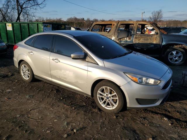 1FADP3F20GL335720 - 2016 FORD FOCUS SE SILVER photo 4