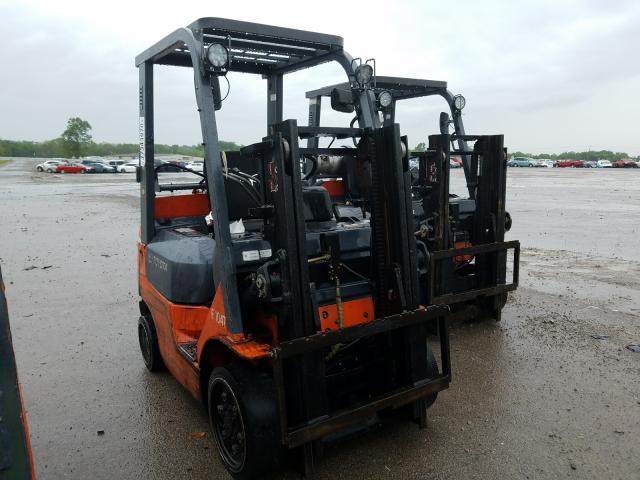 84982 - 2004 TOYOTA FORKLIFT  photo 1