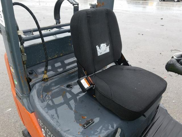 32575 - 2011 TOYOTA FORKLIFT  photo 6