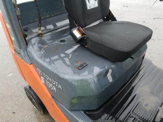 32575 - 2011 TOYOTA FORKLIFT  photo 9