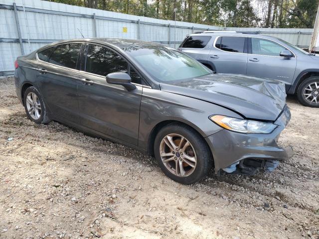 3FA6P0H77JR135538 - 2018 FORD FUSION SE CHARCOAL photo 4