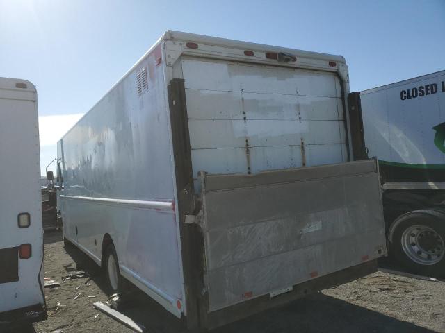 4UZAARBW17CY18834 - 2007 FREIGHTLINER CHASSIS M LINE WALK-IN VAN WHITE photo 2