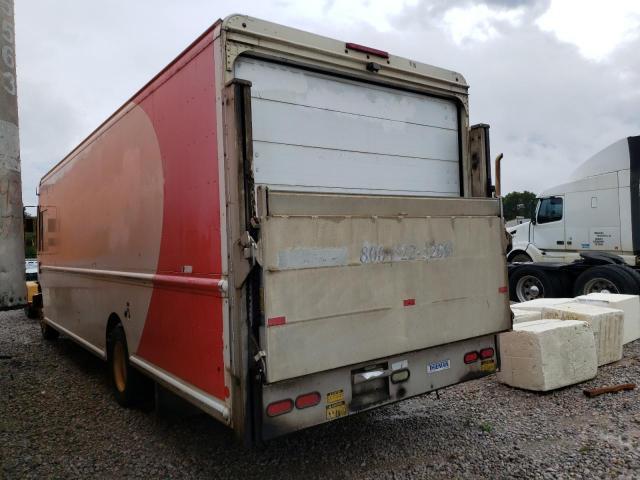 4UZAC3DV5CCBE5454 - 2012 FREIGHTLINER CHASSIS M LINE WALK-IN VAN WHITE photo 2