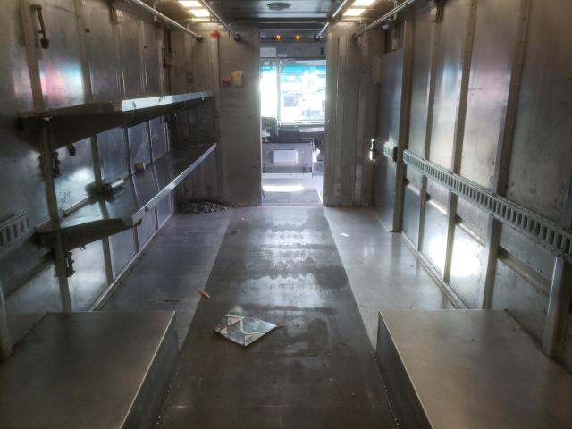 4UZAAPDH77CY45443 - 2007 FREIGHTLINER CHASSIS M LINE WALK-IN VAN WHITE photo 10