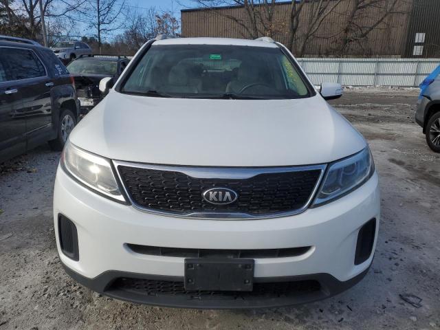 5XYKTDA78FG610699 - 2015 KIA SORENTO LX WHITE photo 5