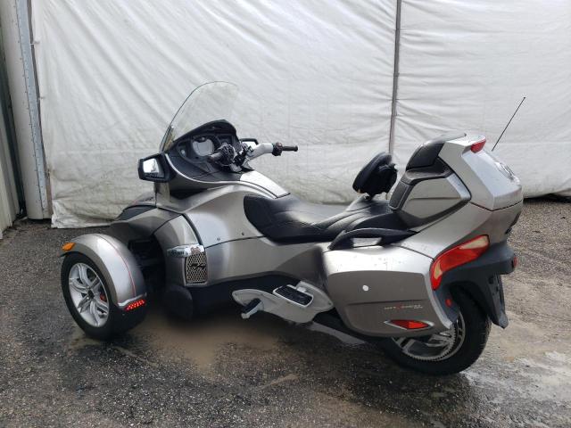 2BXJBWC14CV000185 - 2012 CAN-AM SPYDER ROA RTS SILVER photo 3