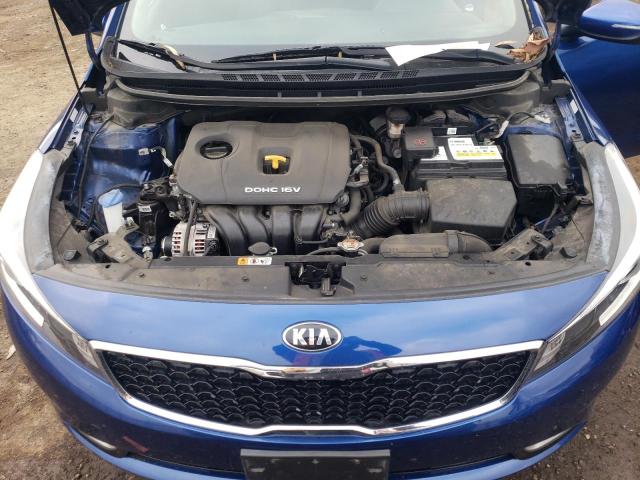 3KPFL4A77JE278083 - 2018 KIA FORTE LX BLUE photo 11