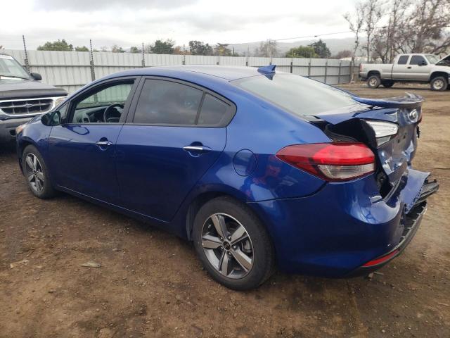 3KPFL4A77JE278083 - 2018 KIA FORTE LX BLUE photo 2