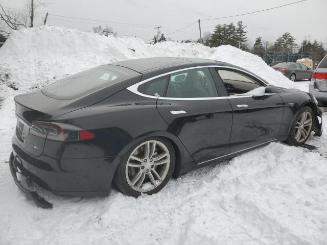 5YJSA1CP5DFP13570 - 2013 TESLA MODEL S შავი ფოტო 3