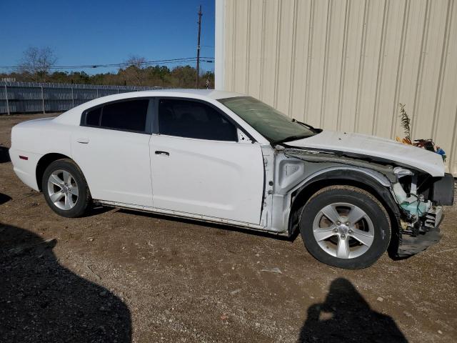 2B3CL3CG7BH506746 - 2011 DODGE CHARGER WHITE photo 4