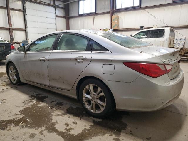 5NPEC4AC7BH002475 - 2011 HYUNDAI SONATA SE SILVER photo 2