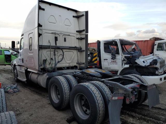 3AKJHHDR5KSKJ6879 - 2019 FREIGHTLINER CASCADIA 1 WHITE photo 3