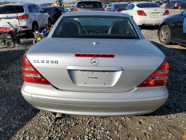 WDBKK49F13F287172 - 2003 MERCEDES-BENZ SLK 230 KOMPRESSOR SILVER photo 6