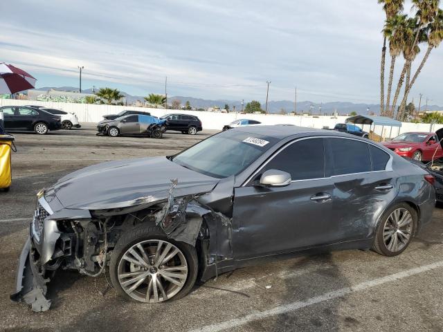 JN1EV7AP6JM359300 - 2018 INFINITI Q50 LUXE GRAY photo 1