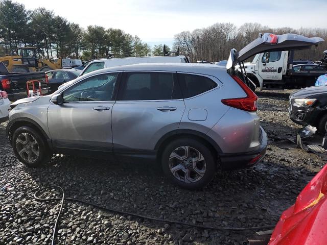 2HKRW2H55JH672643 - 2018 HONDA CR-V EX SILVER photo 2