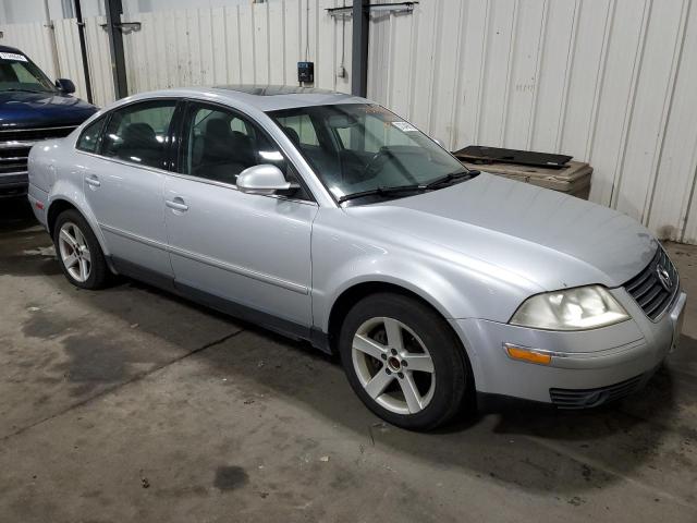 WVWRH63BX4P257826 - 2004 VOLKSWAGEN PASSAT GLX Gümüş foto 4