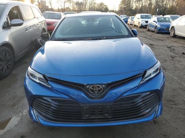 4T1B11HKXKU174392 - 2019 TOYOTA CAMRY L BLUE photo 5