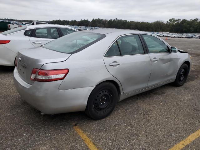 4T1BF3EK4BU145147 - 2011 TOYOTA CAMRY BASE SILVER photo 3