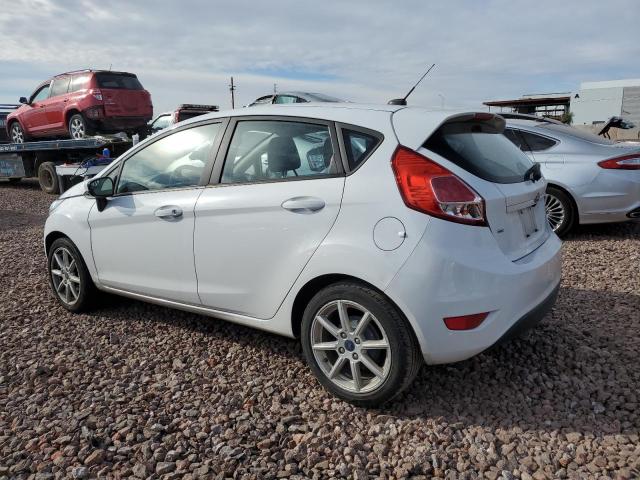 3FADP4EJ5KM143280 - 2019 FORD FIESTA SE WHITE photo 2