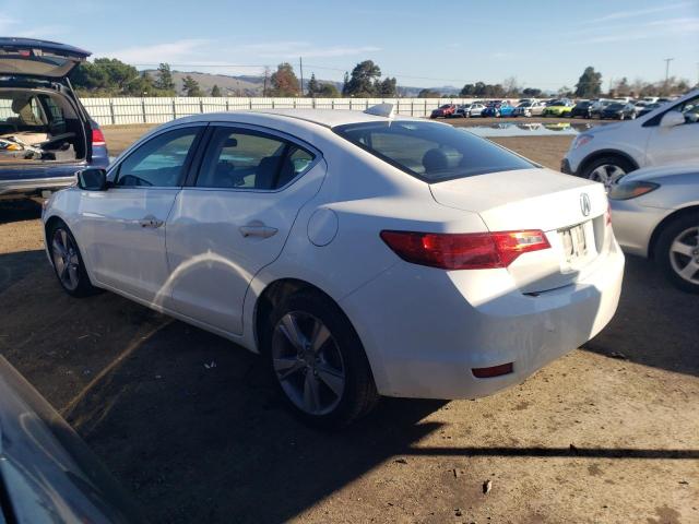 19VDE1F35EE000688 - 2014 ACURA ILX 20 WHITE photo 2