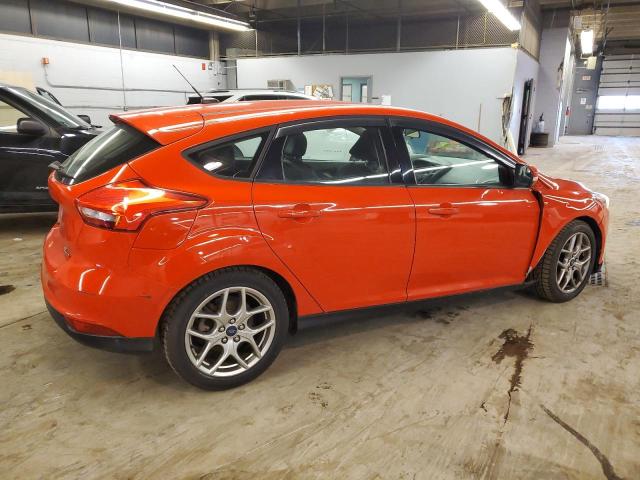 1FADP3K22FL254058 - 2015 FORD FOCUS SE RED photo 3