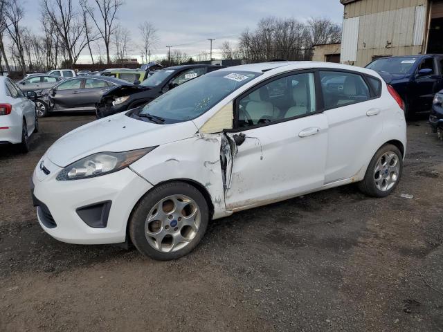 3FADP4FJ7DM206493 - 2013 FORD FIESTA TITANIUM WHITE photo 1