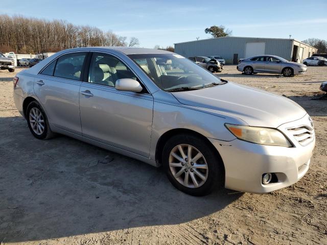 4T1BF3EK4BU131281 - 2011 TOYOTA CAMRY BASE SILVER photo 4