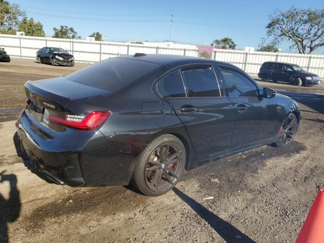 3MW49FS02P8C90116 - 2023 BMW M340I BLACK photo 3