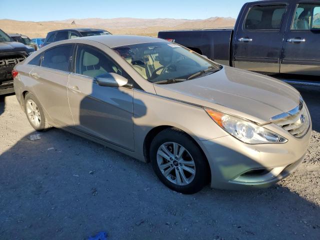 5NPEB4AC8BH252617 - 2011 HYUNDAI SONATA GLS GOLD photo 4