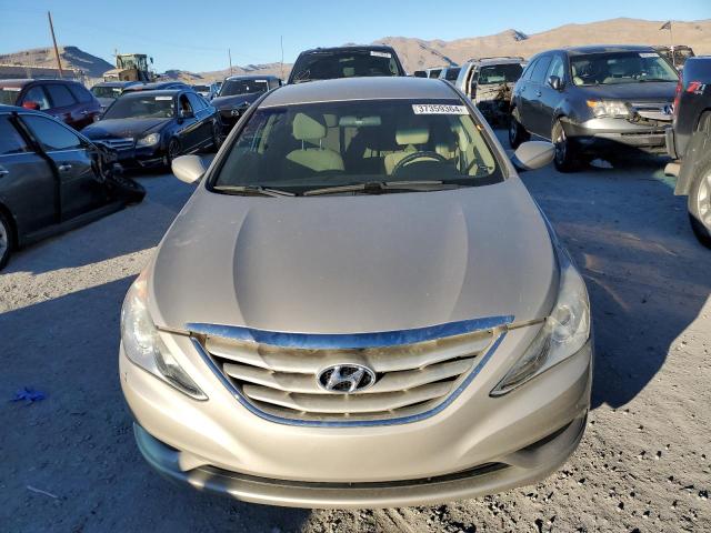 5NPEB4AC8BH252617 - 2011 HYUNDAI SONATA GLS GOLD photo 5