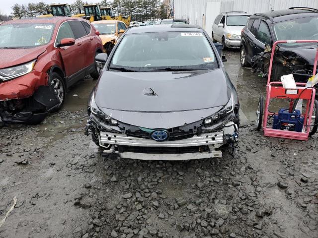 JTDKARFP6H3029088 - 2017 TOYOTA PRIUS PRIM 灰色 照片 5