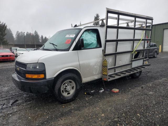 1GCWGAFG5J1240785 - 2018 CHEVROLET EXPRESS G2 WHITE photo 1