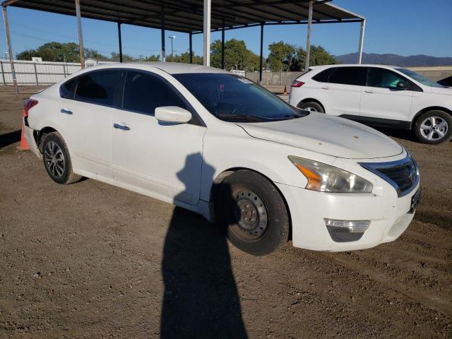 1N4AL3AP1DN575683 - 2013 NISSAN ALTIMA 2.5 WHITE photo 4