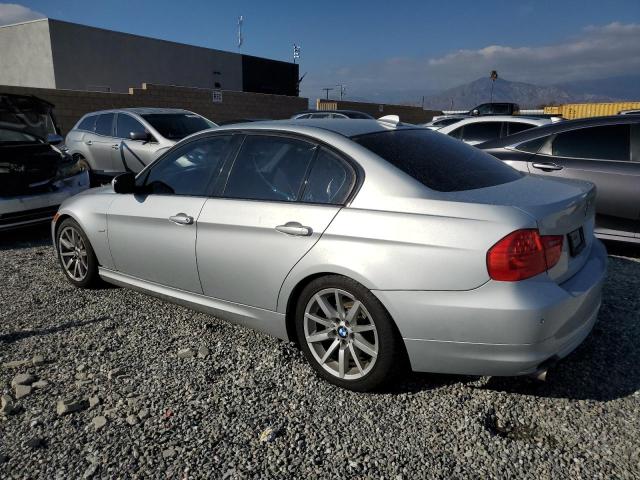 WBAPH7C55BE679256 - 2011 BMW 328 I SILVER photo 2