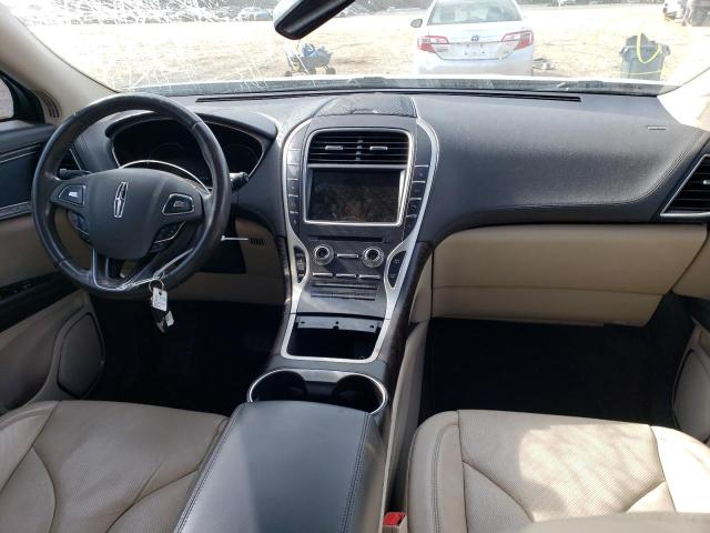 2LMTJ6LR7GBL22831 - 2016 LINCOLN MKX RESERVE თეთრი ფოტო 8