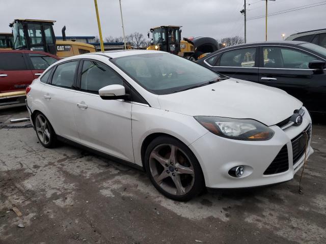 1FADP3J23EL233395 - 2014 FORD FOCUS TITANIUM WHITE photo 4