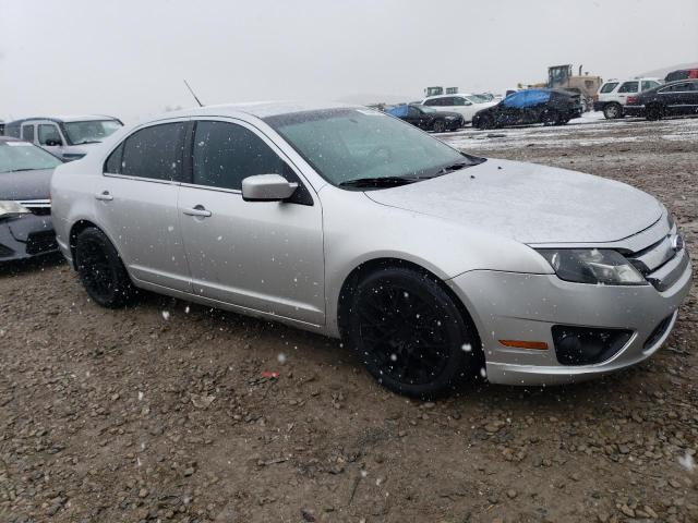 3FAHP0HA3BR276001 - 2011 FORD FUSION SE SILVER photo 4