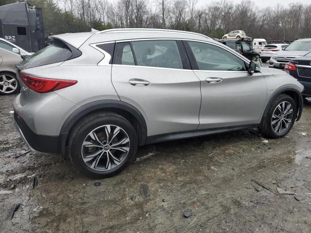 SJKCH5CR1KA007126 - 2019 INFINITI QX30 LUXE SILVER photo 3