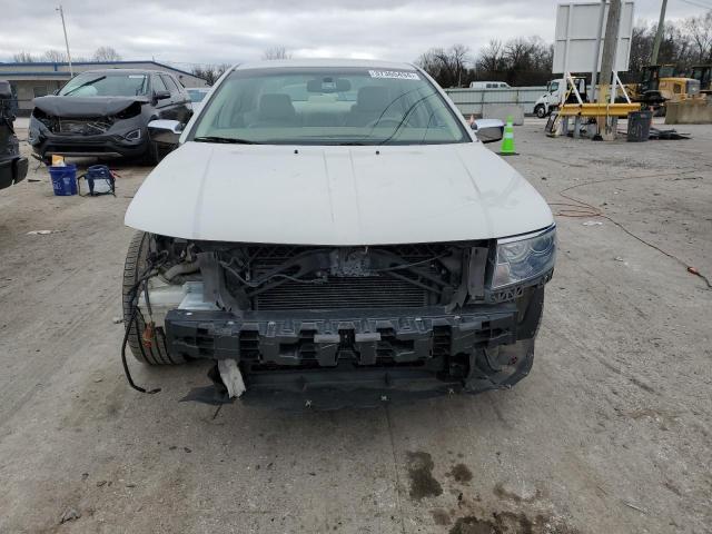 3LNHM26T18R625695 - 2008 LINCOLN MKZ WHITE photo 5