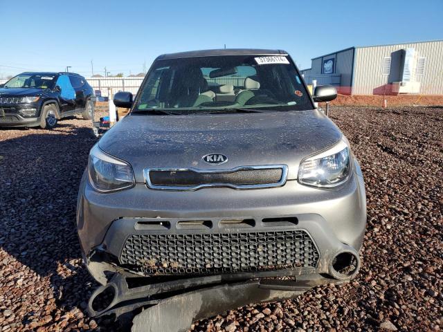 KNDJN2A22G7390358 - 2016 KIA SOUL GRAY photo 5