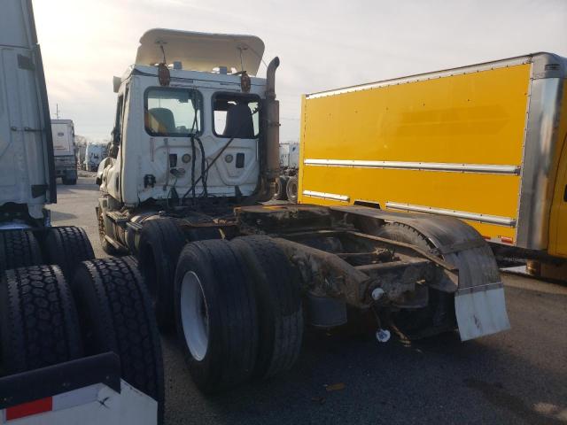 1FUJGEDV8CSBD3219 - 2012 FREIGHTLINER CASCADIA 1 WHITE photo 3